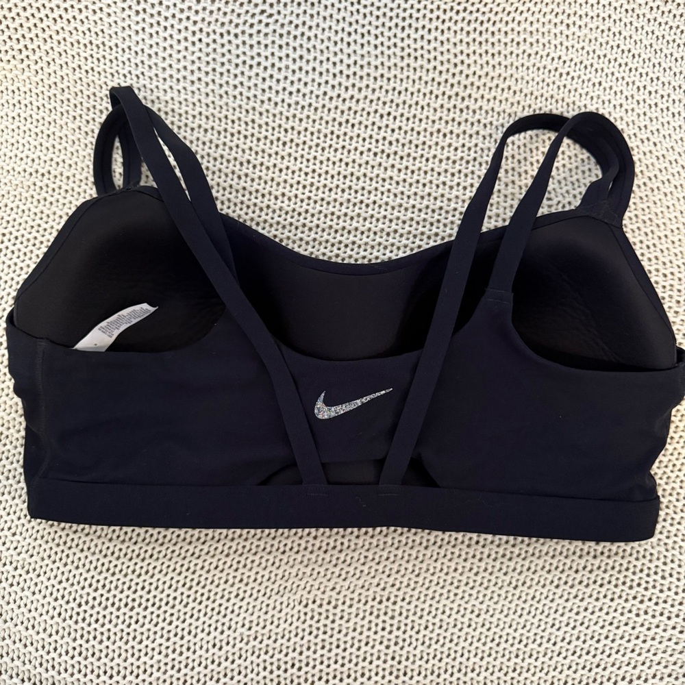Nike Women's Classic padded Black Sports Bra - Picture 2 of 5